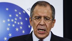 Lavrov se boj o bezpenost Rus. Chce mt prvo od smlouvy odstoupit